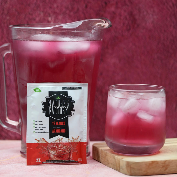 Nature’s Factory • Té Blanco en Polvo Sabor Arándano bajo en Calorías / 10 pzas.